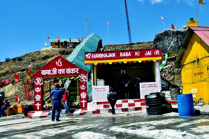 Gangtok Tsomgo Lake Baba Mandir Tour