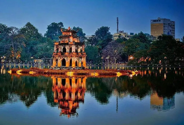 Vietnam Classic Tour (Hanoi + Halong Bay)